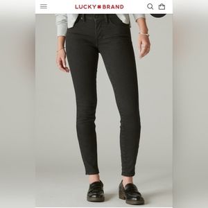 Lucky Brand "Ava" black skinny fit mid-rise jeans, size 6, excellent condition